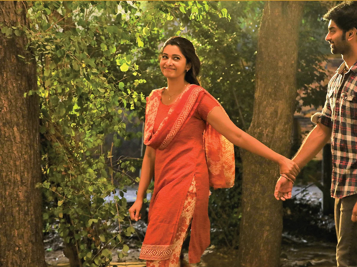 ‘இது புழுதி படிந்த குருதி!’