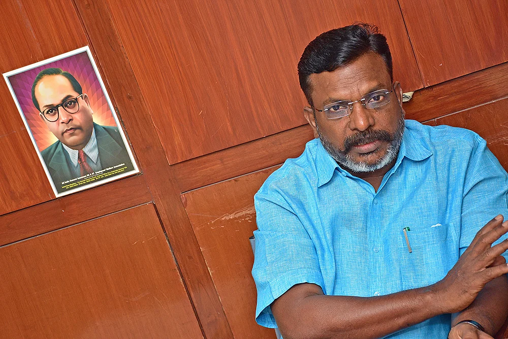 “என் 32 வருட அரசியல் வாழ்க்கையை காலி செய்ய நினைக்கிறார்கள்!”