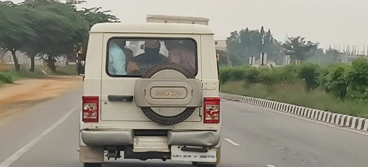 ஜீப்பை சேஸ் செய்தபோது எடுக்கப்பட்ட படம்