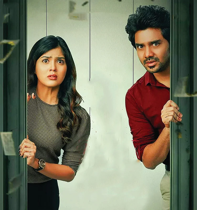 லிப்ட் - சினிமா விமர்சனம்