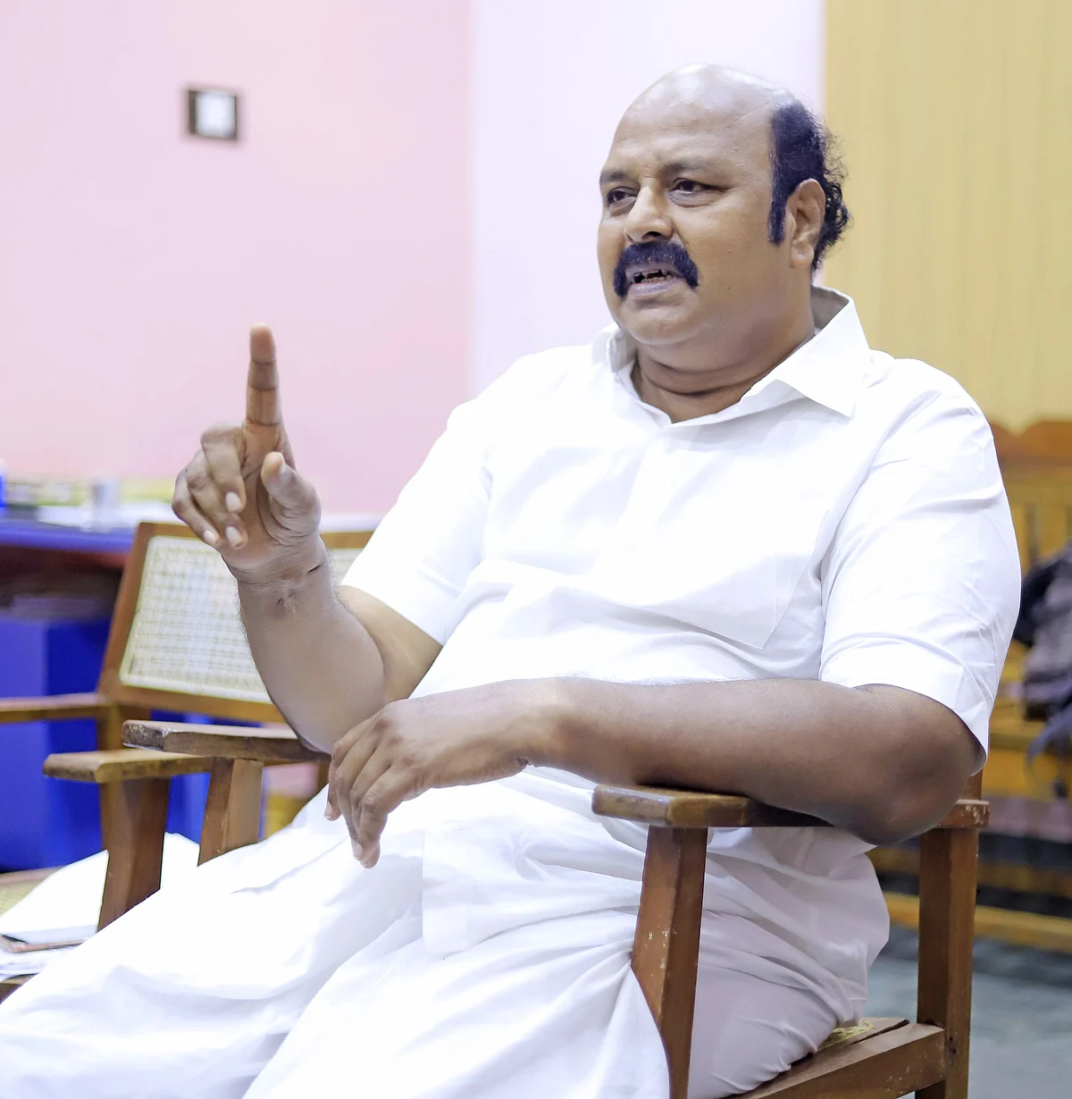 திமுக எம்.எல்.ஏ., டி.கே.ஜி.நீலமேகம்