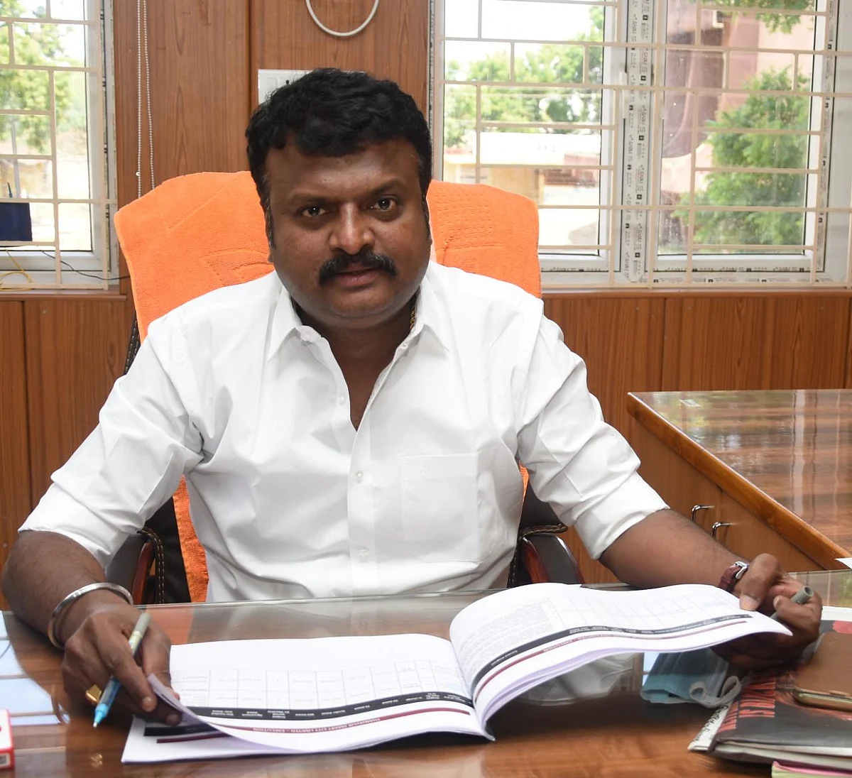 தஞ்சாவூர் மாநகராட்சி ஆணையர் சரவணக்குமார்