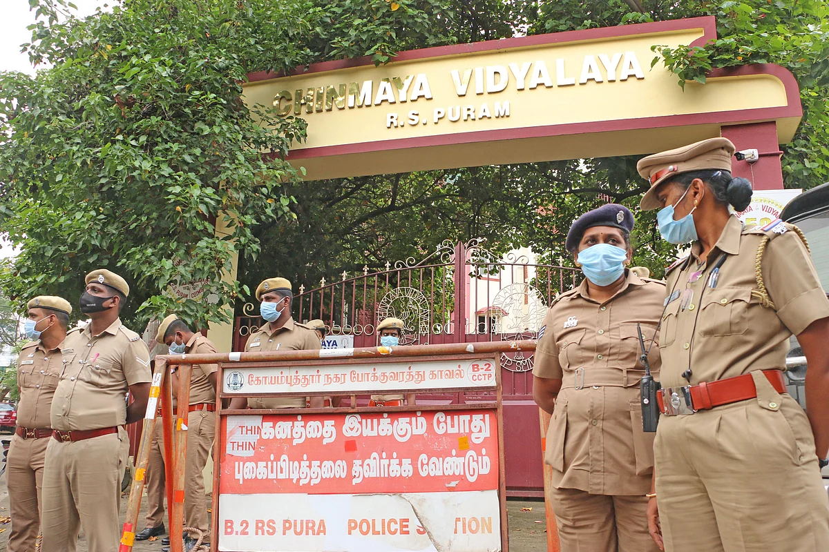 “இது தற்கொலை அல்ல... நிர்வாக கொலை!” - ‘சின்மயா’ மாணவி மரணம்... கொந்தளிக்கும் கோவை