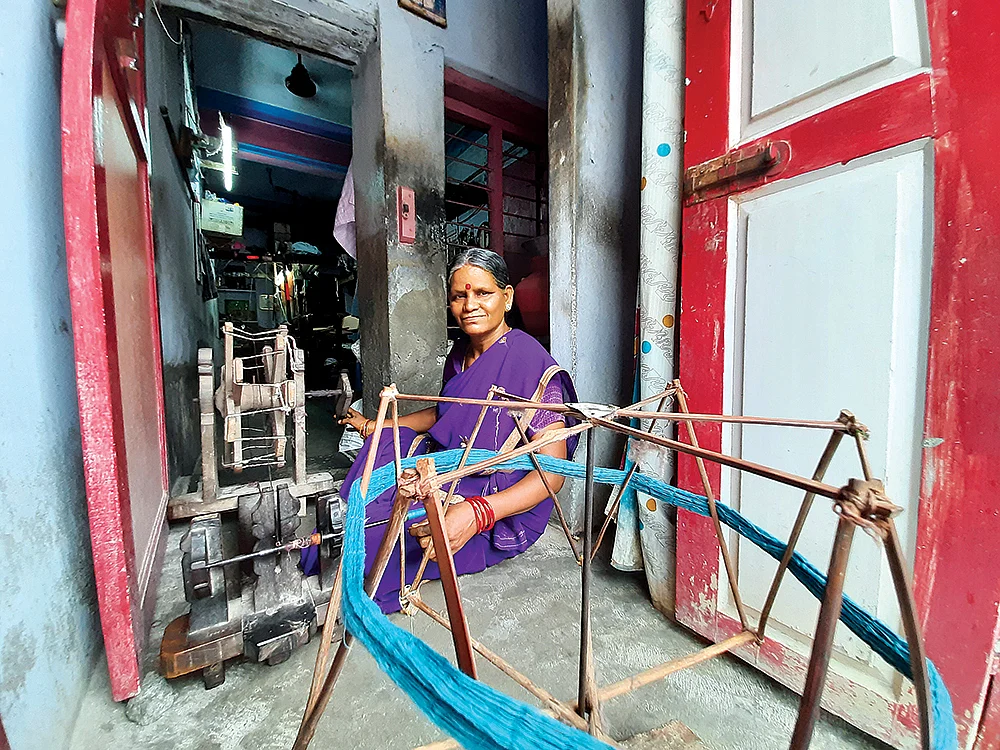 கைத்தறி உடுத்துங்க... கைதூக்கி விடுங்க!