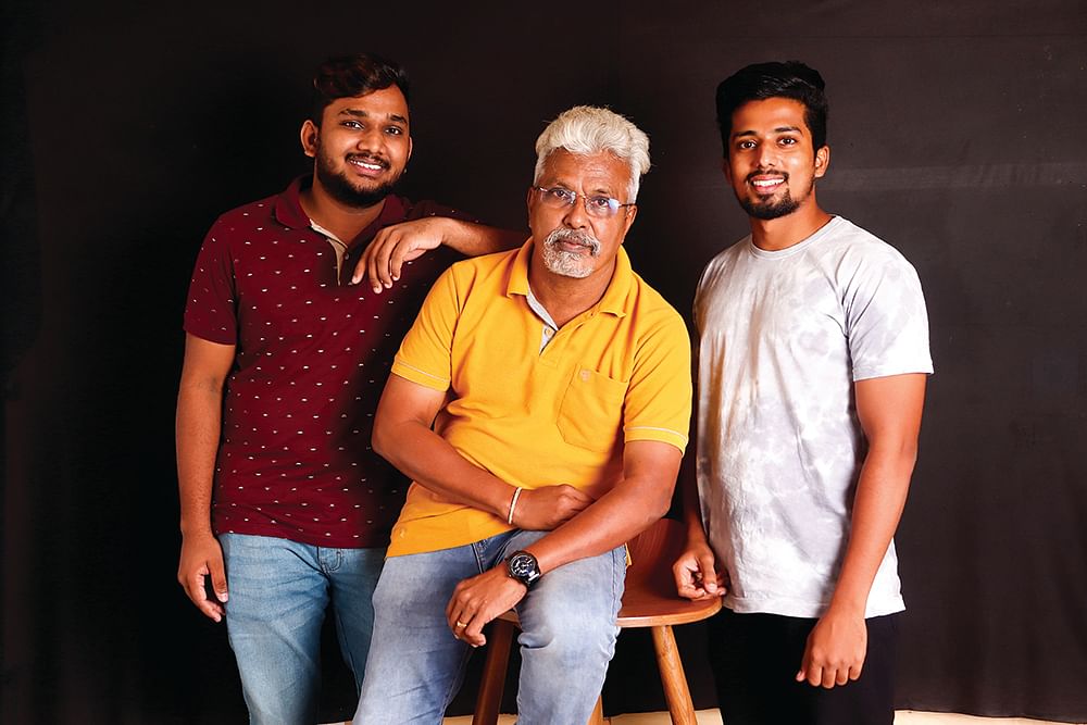 SHAREபட்டா பரம்பரை: அப்பா இங்கே குழந்தையாகிறார்!