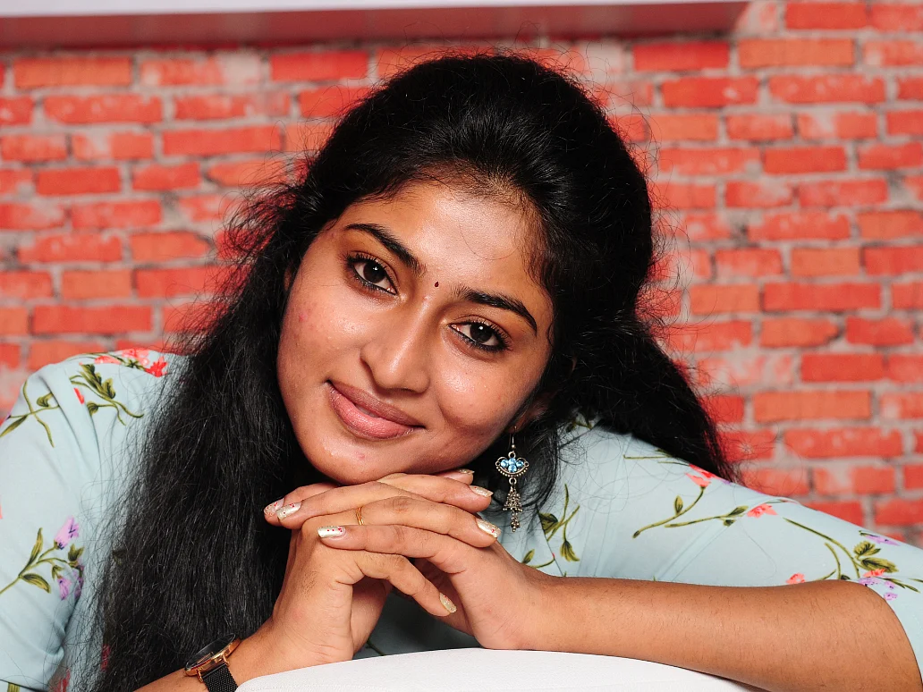 Vaishnavi Arulmozhi