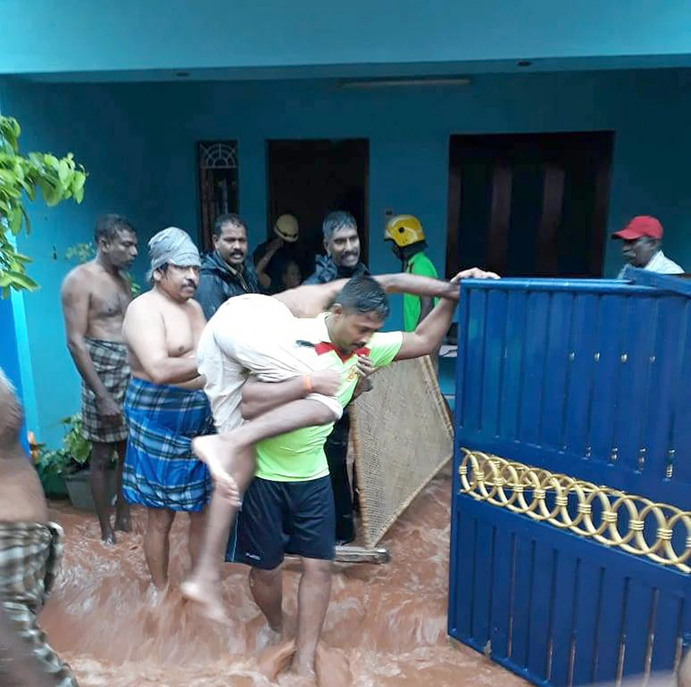 வெள்ளக்காடாய் கன்னியாகுமரி