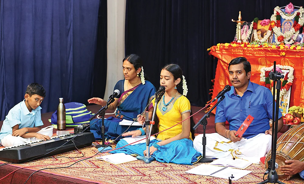திக்கெட்டும் திருப்புகழ்!