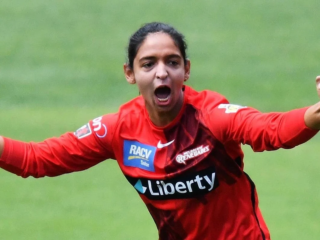 பிக்பேஷ் லீகின் `Player of the tournament' - மெல்பெர்ன் அணியைக் கட்டிக் காத்த ஹர்மன்ப்ரீத் கவுர்!