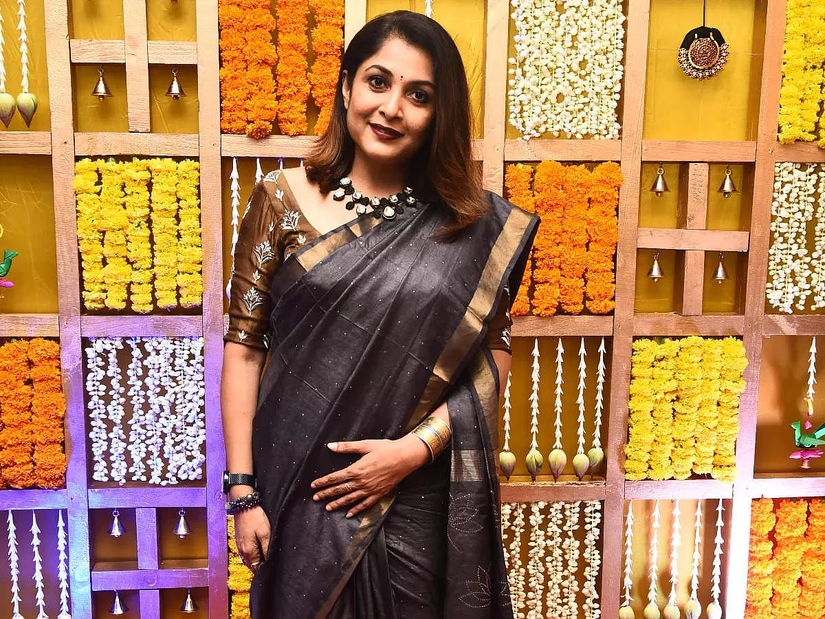 பிக்பாஸ்: கமலுக்கு பதிலாக ரம்யாகிருஷ்ணண் ஏன்? கடைசி நேரத்தில் மாறிய ப்ளான்!