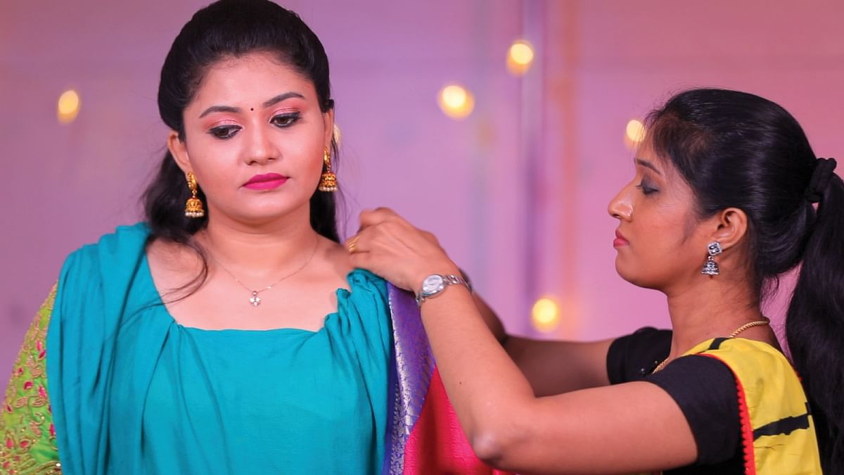 சாரி டிரேப்பிங்