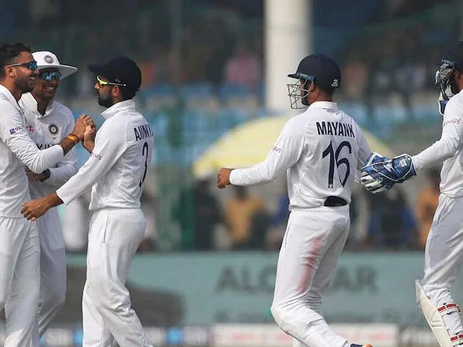 IND vs NZ: பந்துவீச்சில் மிரட்டிய இந்திய ஸ்பின்னர்கள்... நாளை கரைசேர்ப்பார்களா பேட்டர்கள்?!
