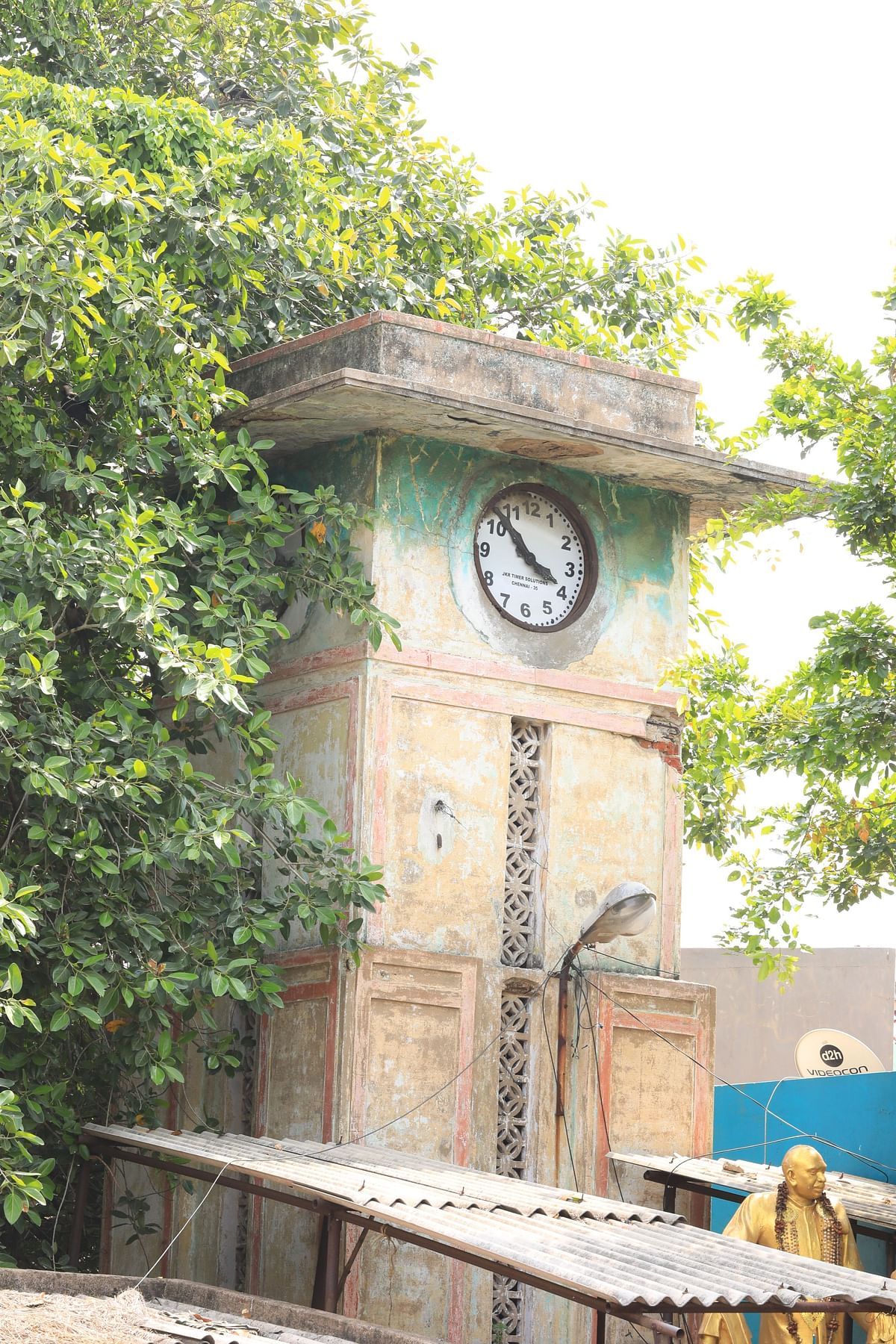 கத்திவாக்கம் மணிக்கூண்டு