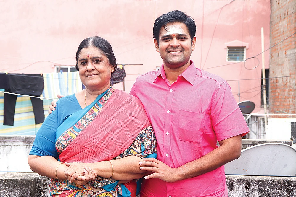 அம்மாவுடன் வெங்கட நாகராஜன்