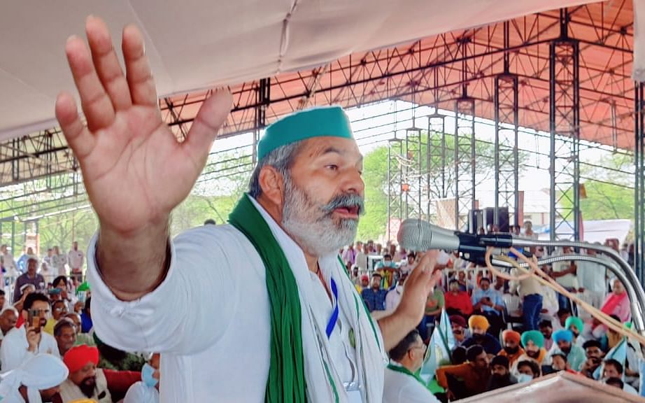 Rakesh Tikait: வேளாண் சட்டங்களை மோடி வாபஸ் பெறுவதற்குக் காரணம் இவர்தான்!