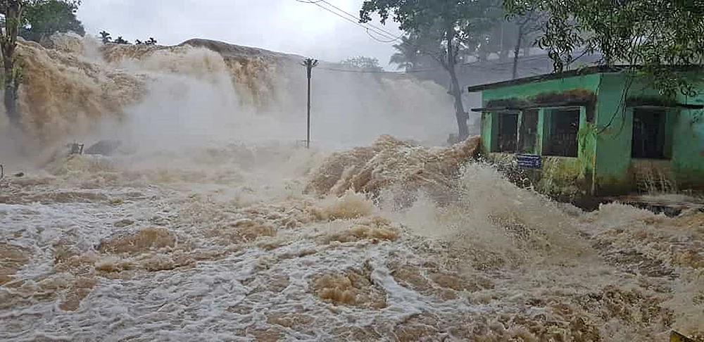 வெள்ளக்காடாய் கன்னியாகுமரி
