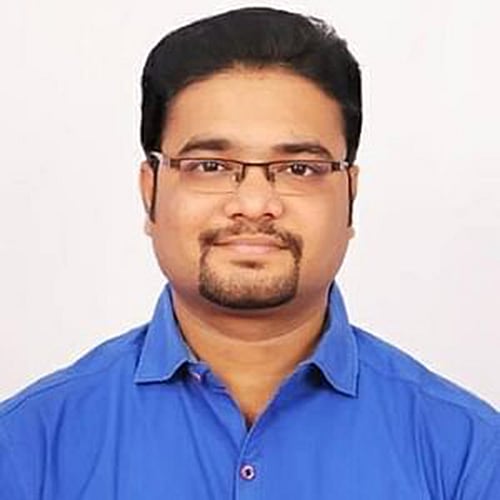 மருத்துவர் வி.விக்ரம்குமார், MD (S)