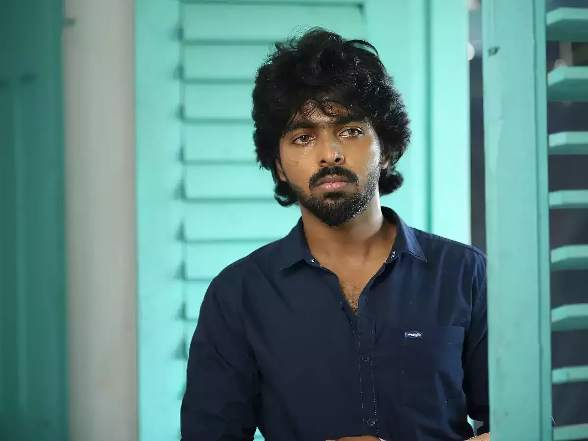 பேச்சிலர்