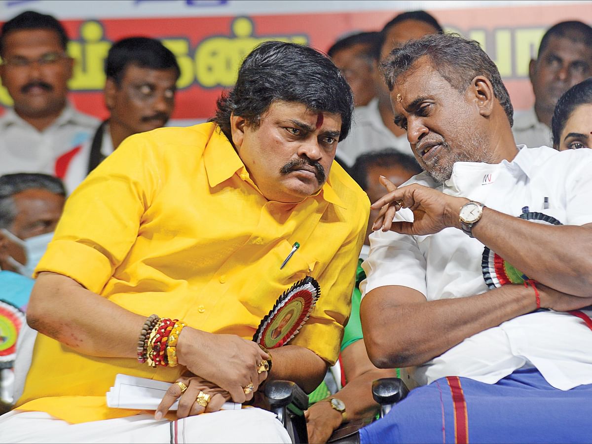 போட்டோ தாக்கு