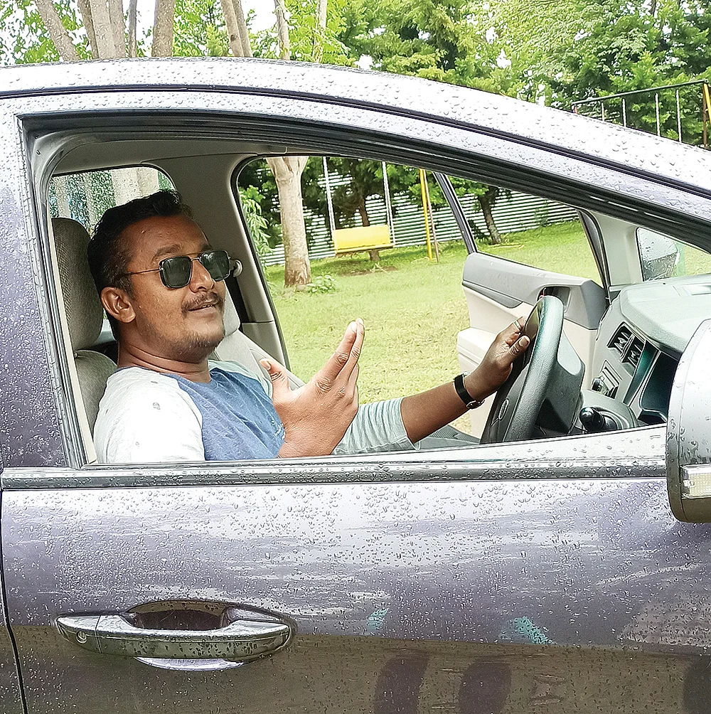 செல்ஃப் டிரைவ் கார் வாடகைக்கு எடுக்கிறீங்களா?