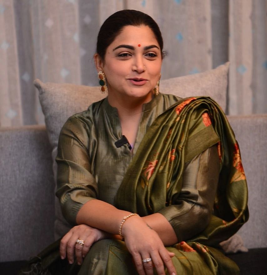 `சிறப்புத் திருமண சட்டம் பற்றி தெரியாதா?’ - நெட்டிசன்கள் கேள்விக்கு குஷ்பு காட்டமான பதில்