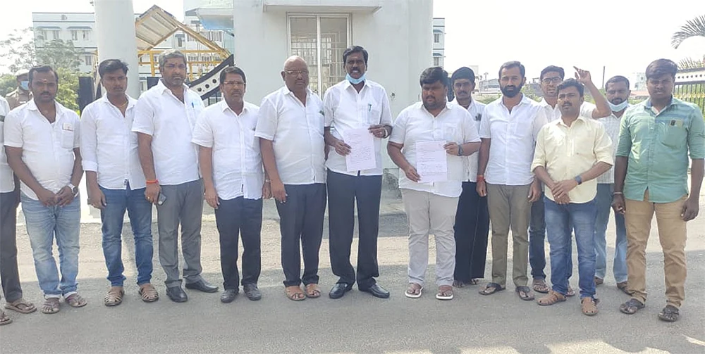 மிஸ்டர் கழுகு: ‘ஷூட்டிங்’ முடிவது எப்போது? - உதயநிதிக்காக காத்திருக்கும் தி.மு.க!