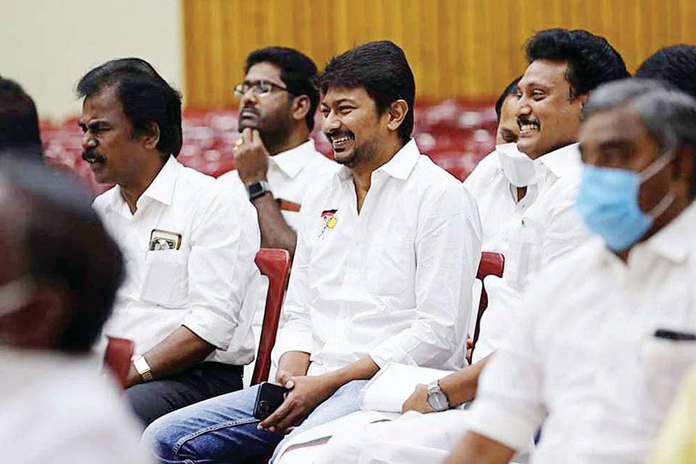 அமைச்சர்களுக்கு வார்னிங்... அதிருப்தியில் நிர்வாகிகள்... டென்ஷனில் ஸ்டாலின்!