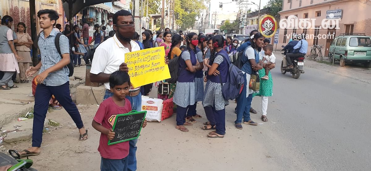 விழிப்பு உணர்வு பிரசாரத்தில் சிறுவன்