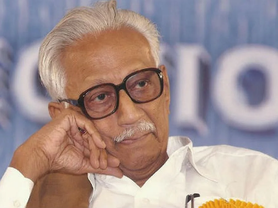 பேராசிரியர் அன்பழகன்: நூற்றாண்டு காணும் ஆளுமை... கொண்ட கொள்கைக்கும் நட்புக்குமான நேசமிகு அடையாளம்!
