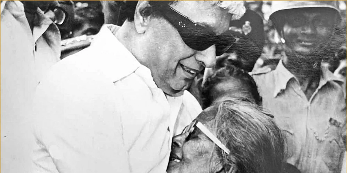 எம்.ஜி.ஆர்
