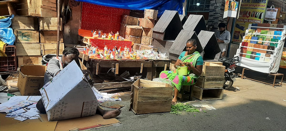 சாலையோர வியாபாரிகளுக்கு குட் நியூஸ்... மத்திய அரசின் கடன் திட்டம் 2024 டிசம்பர் வரை நீட்டிப்பு!