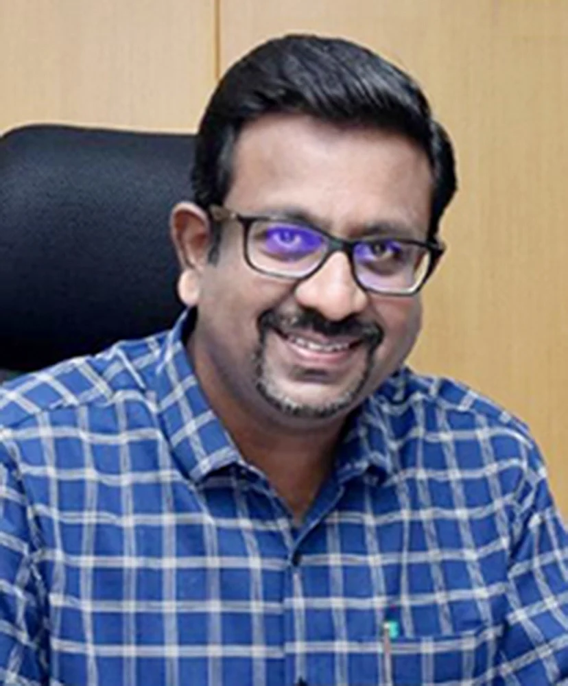 தஞ்சாவூர் கலெக்டர் தினேஷ் பொன்ராஜ் ஆலிவர்