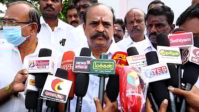 இரட்டை வேடம் போடுவதே திமுக-வுக்கு வாடிக்கை" - கடம்பூர் ராஜூ காட்டம்!| kadambur  raju slams dmk government - Vikatan