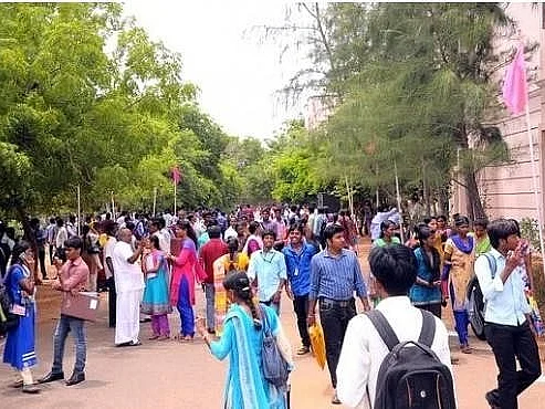 அரசுப் பணியாளர் ஆக, தமிழ்த் தகுதித்தாள் தேர்ச்சி கட்டாயம்! - திமுக அரசின் கொள்கை முடிவு ஒரு பார்வை!