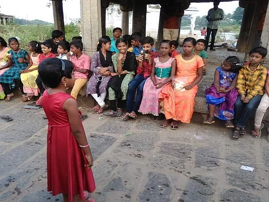 `தாமிரபரணி நதிக்கரையில் கதையாடல் நிகழ்வு!' - குழந்தைகளுக்கான புதிய பண்பாட்டு முயற்சி