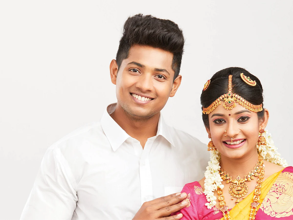 பெண்களின் திருமண வயதை உயர்த்துவதுதான் தீர்வா?