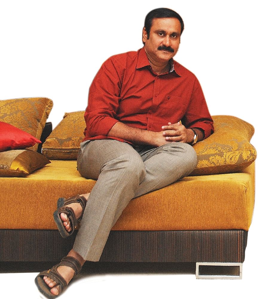 “முதல்ல அவரை களத்துக்கு வரச் சொல்லுங்க!” - அன்புமணிக்கு கட்சி நிர்வாகிகள் அட்வைஸ்...