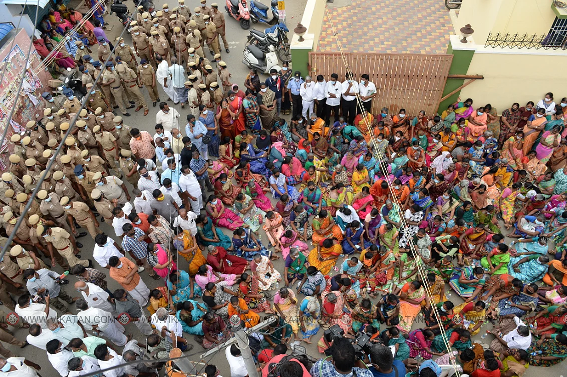 வேலுமணி ரெய்டு