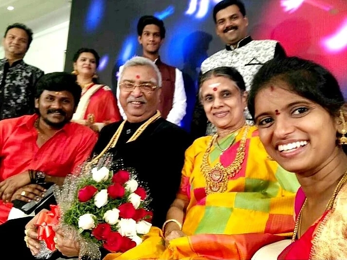 "`நான் உனக்கு மகனா பிறக்கணும்டா'னு என் கணவர்கிட்ட சொன்னார்!"- மாணிக்க விநாயகம் குறித்து ராஜலட்சுமி