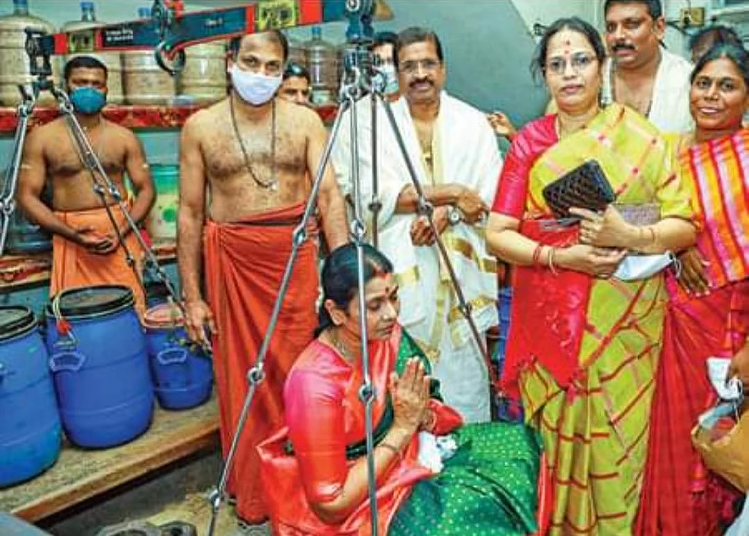 துர்கா ஸ்டாலின் வழிபாடு