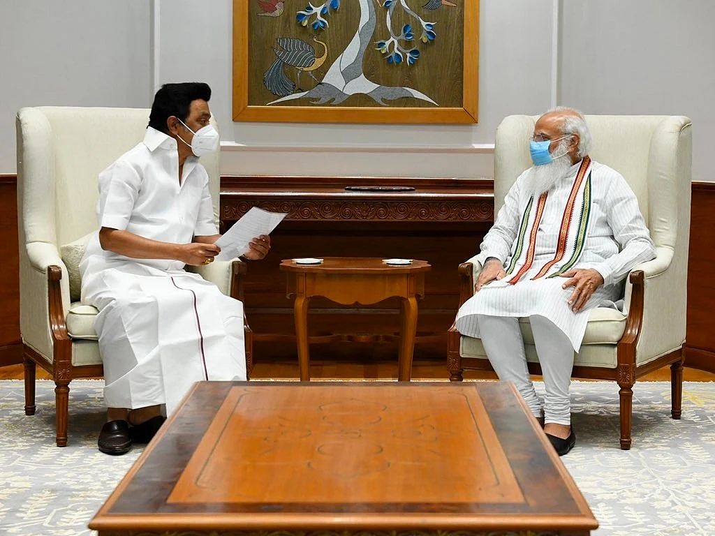 `பிரதமர் வேறு... மோடி வேறு’ - திமுக-வின் அரசியல் நிலைப்பாடு எத்தகையது?
