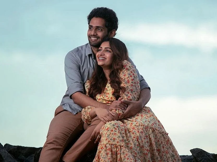 பள்ளி சீனியரைத் திருமணம் செய்யும் 'தமிழும் சரஸ்வதியும்' நட்சத்ரா!
