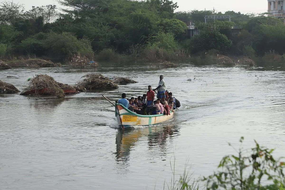 பரிசல் பயணம்