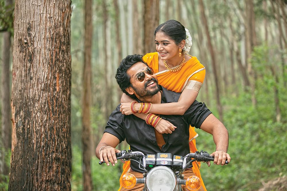 உறவுகளுக்காக உருகும் கார்த்தி... தேனிப் பொண்ணாக மாறிய ஷங்கர் மகள்!