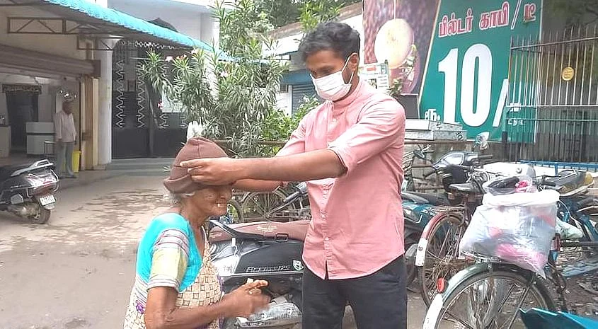 தினேஷ் சரவணன்