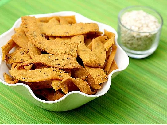 ஓட்ஸ் ஸ்பைஸி பான்கேக் | ஓட்ஸ் - கேரட் ரொட்டி | ஓட்ஸ் ரிப்பன் பக்கோடா - வீக் எண்ட் ரெசிப்பீஸ்!