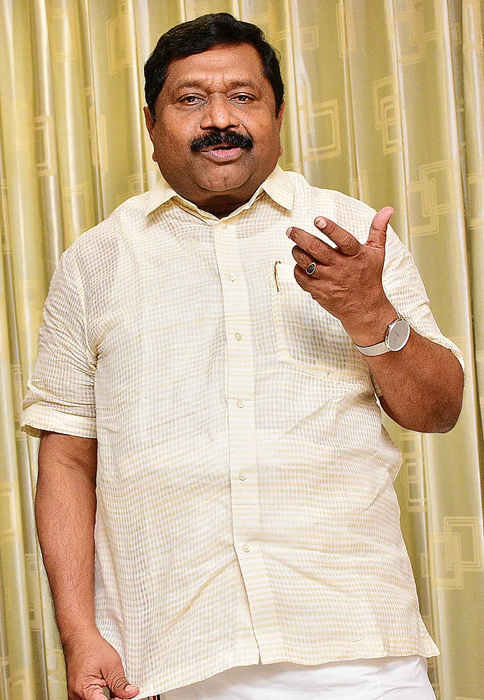 தவற்றை ஒப்புக்கொண்டால் பெருந்தன்மையா? - ‘பொங்கும்’ இன்பதுரை!
