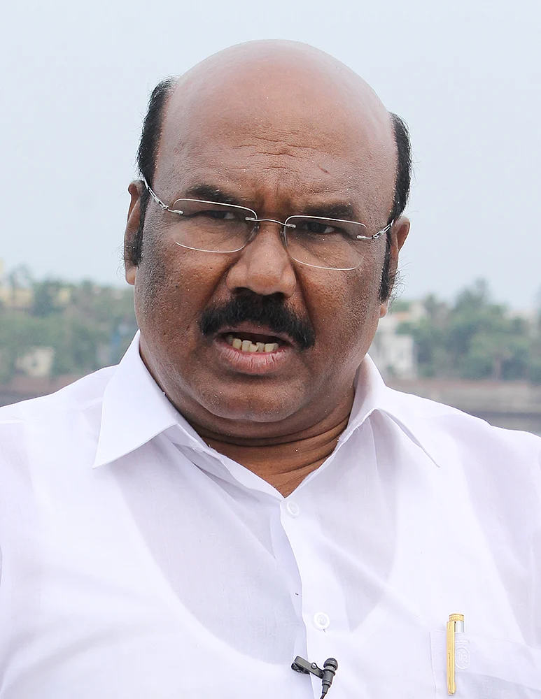 ஒன் பை டூ: கொரோனாவைக் கட்டுப்படுத்த அபராதம் சரியா?