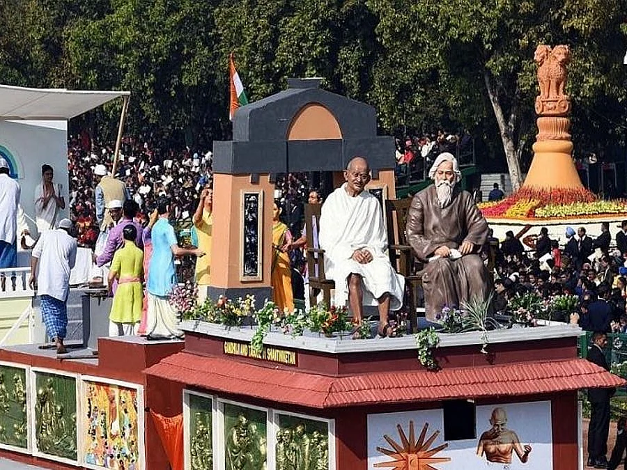 குடியரசு தினவிழா அணிவகுப்பு: மேற்கு வங்க, தமிழக அலங்கார ஊர்திகள் நிராகரிப்பு! - என்ன காரணம்?