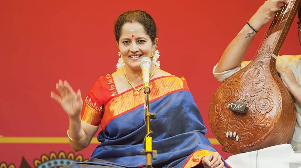 காயத்ரி வெங்கடராகவன்